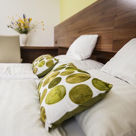 Amethysthotel Mantler Maissau Eksteriør billede