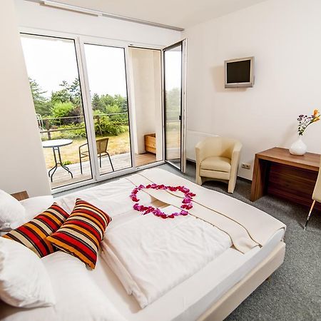Amethysthotel Mantler Maissau Eksteriør billede